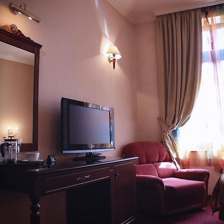 Hotel Millenium Bitola Bagian luar foto