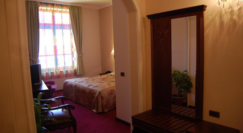Hotel Millenium Bitola Bagian luar foto
