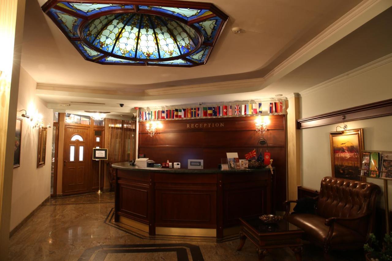 Hotel Millenium Bitola Bagian luar foto