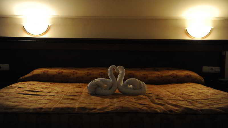 Hotel Millenium Bitola Bagian luar foto