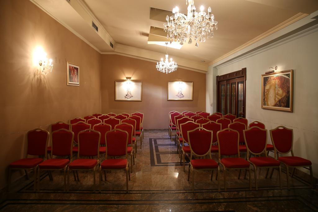 Hotel Millenium Bitola Bagian luar foto