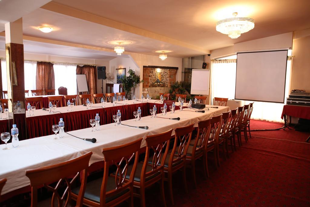 Hotel Millenium Bitola Bagian luar foto