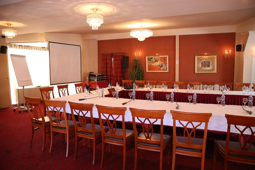 Hotel Millenium Bitola Bagian luar foto
