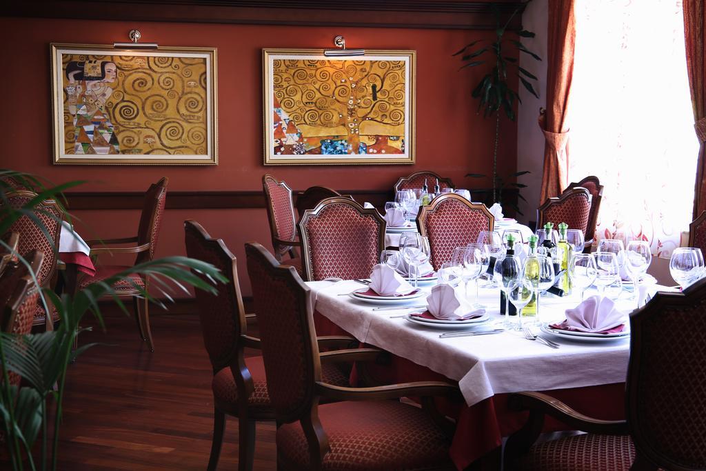 Hotel Millenium Bitola Bagian luar foto