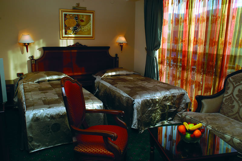 Hotel Millenium Bitola Bagian luar foto