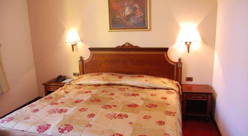 Hotel Millenium Bitola Ruang foto